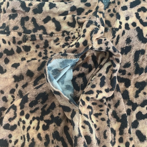 Soma Leopard 2pc Top & Pant Pajama Set XS - Picture 11 of 11